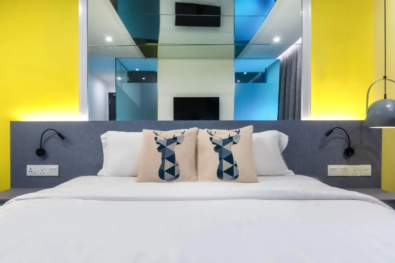 Apple Hotel Times Square George Town