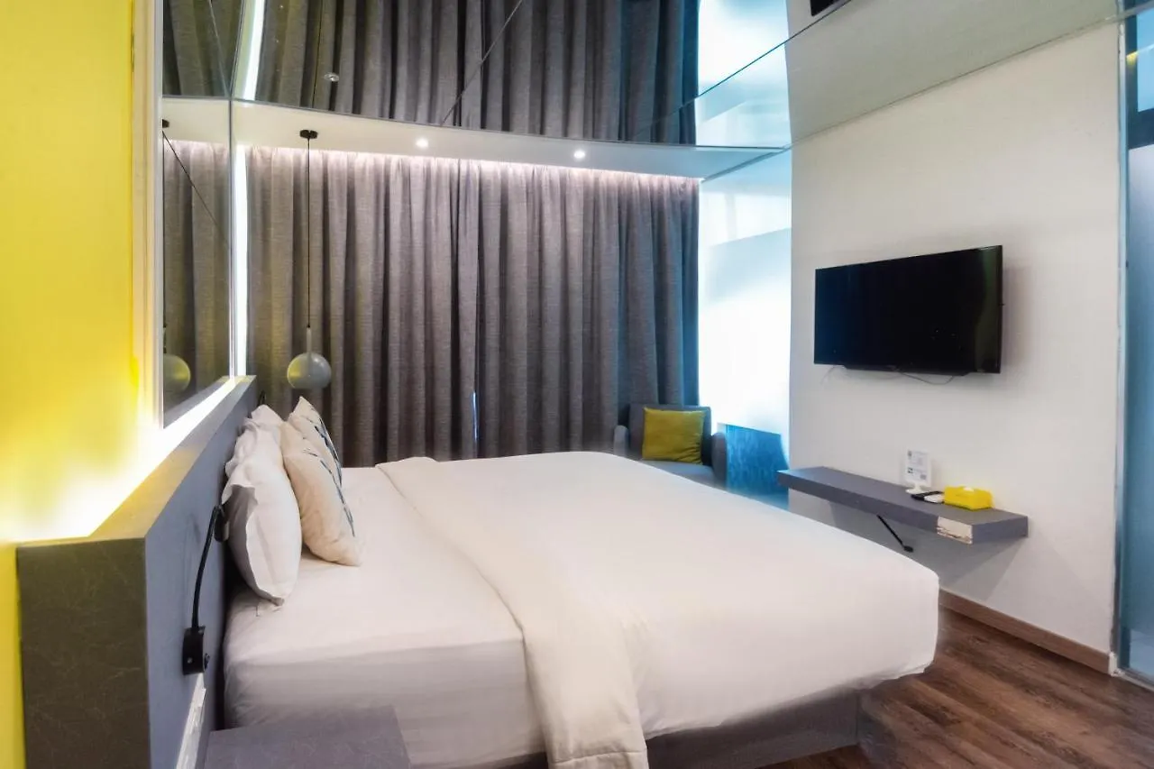 ***  Apple Hotel Times Square George Town Malaysia