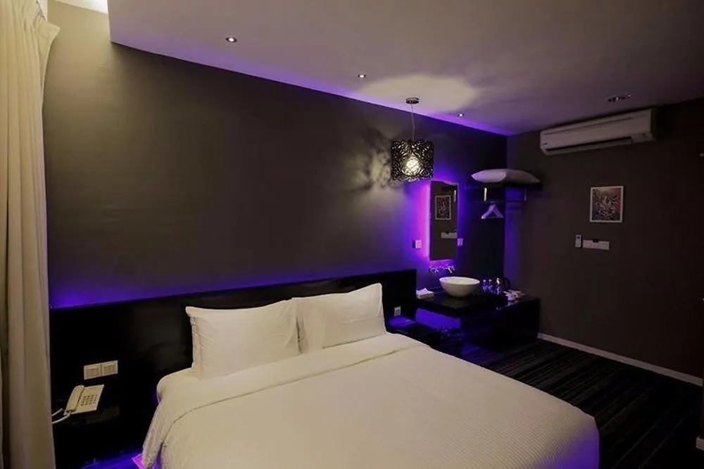 Apple Hotel Times Square George Town