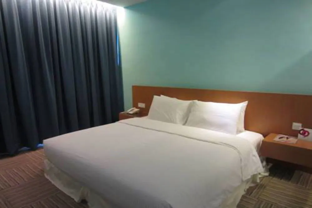 Apple Hotel Times Square George Town